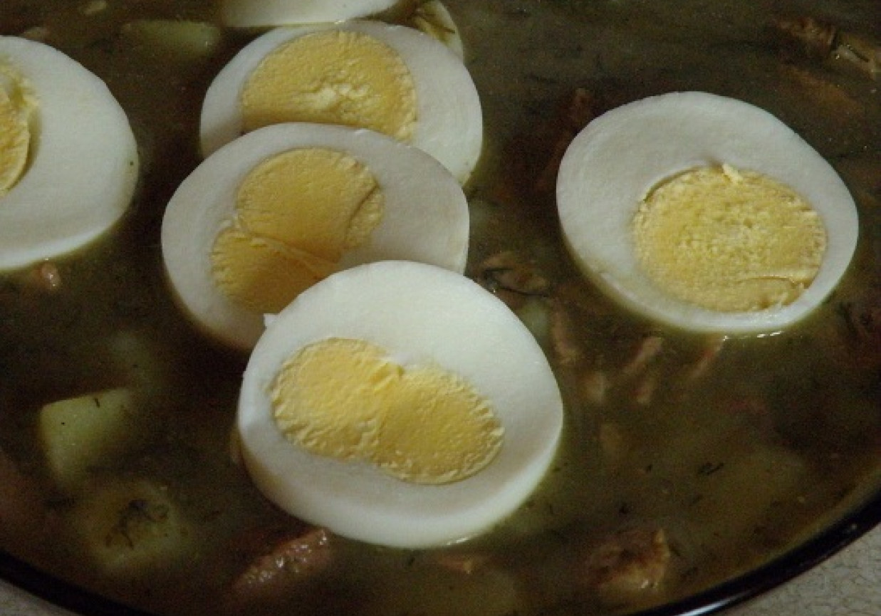 Zupa szczawiowa na białej kiełbasie foto