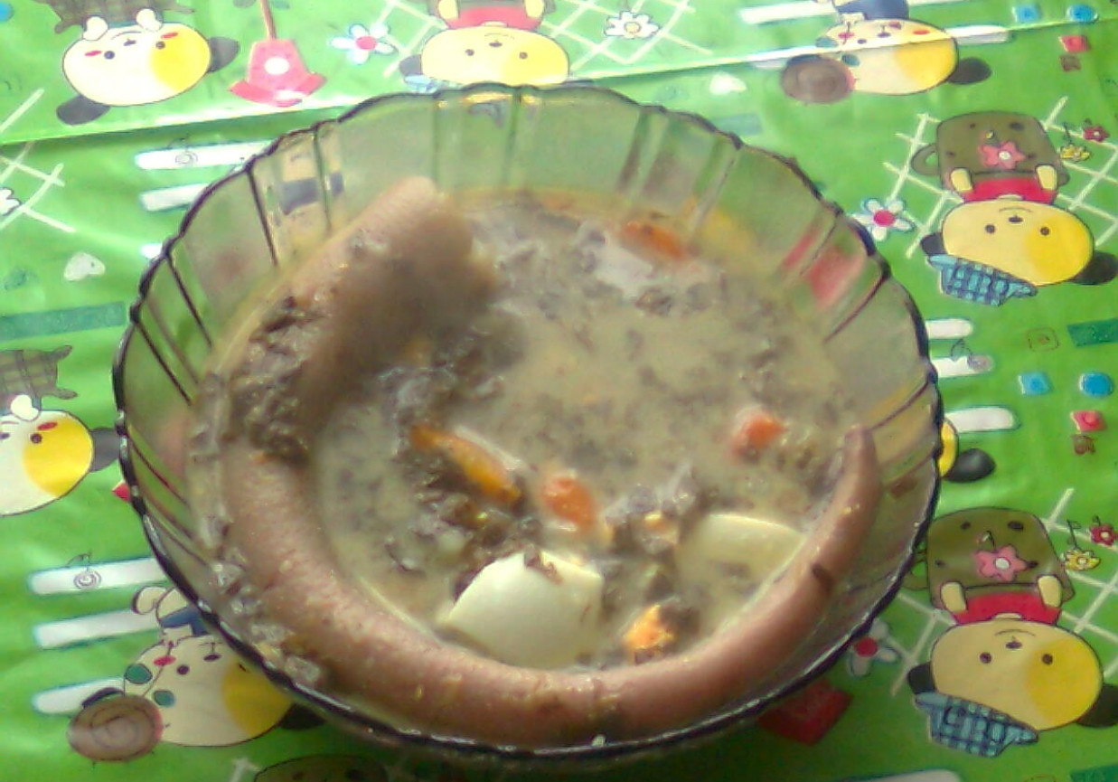 Zupa szczawiowa na ogonach foto