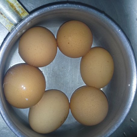 Krok 1 - Zupa szczawiowa z jajkiem foto