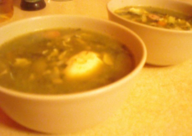 Fotografia przedstawiająca Zupa szczawiowa z jajkiem.