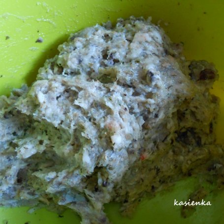 Krok 2 - Zupa szczawiowa z klopsikami ze szczupaka foto
