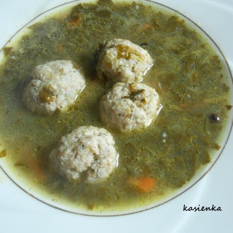 Krok 6 - Zupa szczawiowa z klopsikami ze szczupaka foto