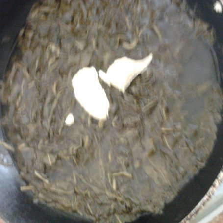 Krok 2 - Zupa szczawiowa z ryżem i jajkiem foto