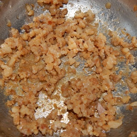 Krok 2 - Zupa szczawiowa z wędzonym kurczakiem i kiełbasą foto