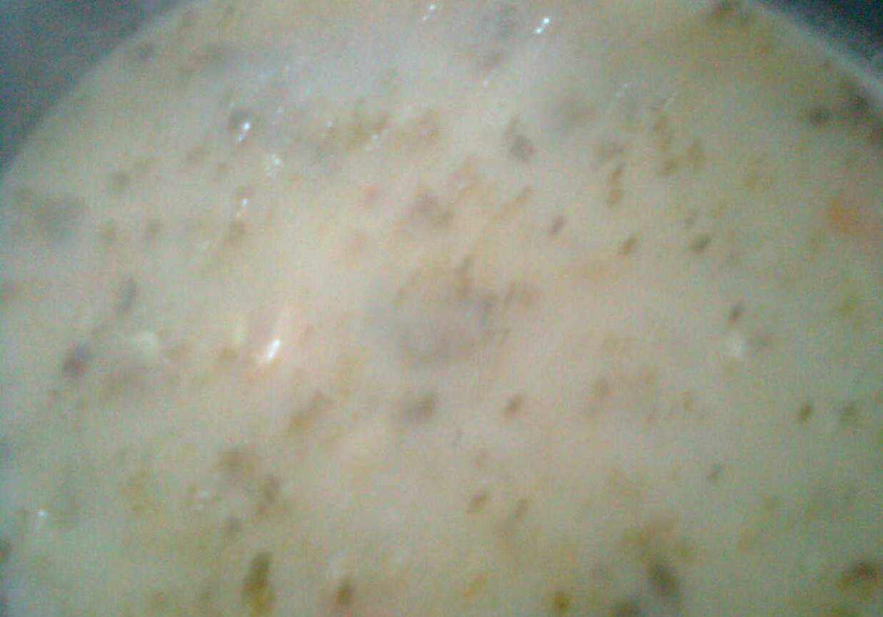 zupa szczawiowa z ziemniakami foto