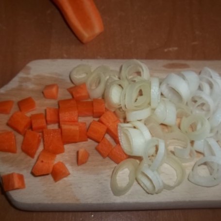 Krok 3 - Zupa szparagowa z tortellini foto