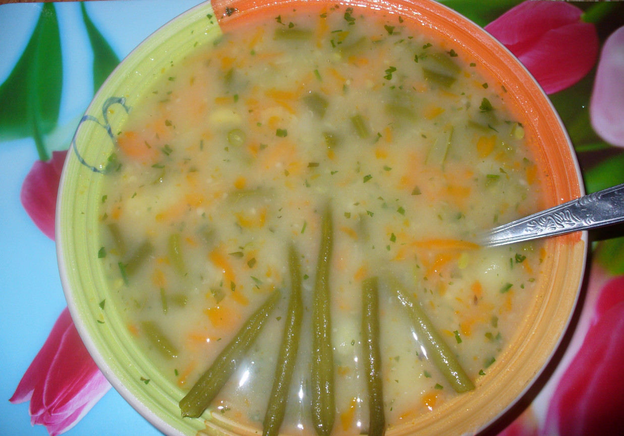 Zupa szparagowa z zasmażką foto