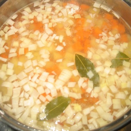 Krok 1 - Zupa szparagowa z ziemniakami foto