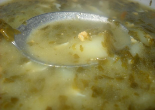 Fotografia przedstawiająca Zupa szpinakowa dla dziecka
