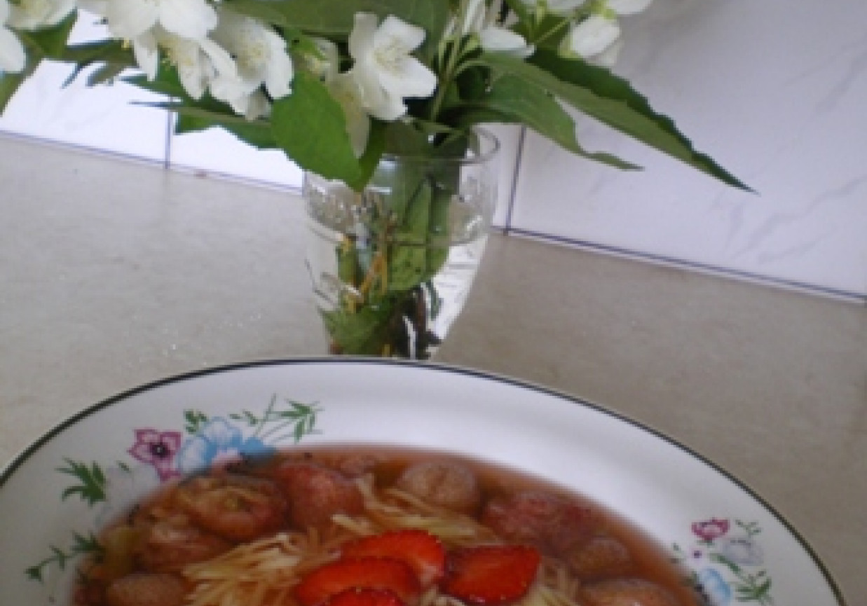 Zupa truskawkowa foto