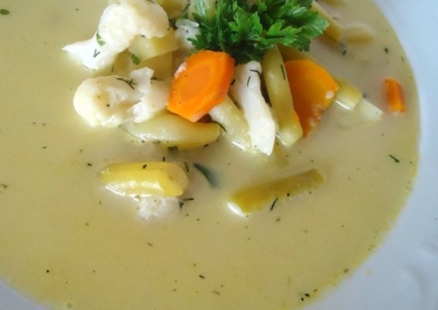Fotografia przedstawiająca Zupa warzywna (jarzynowa)