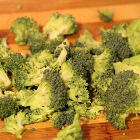 Krok 4 - Zupa warzywna z burakami i brokułami foto