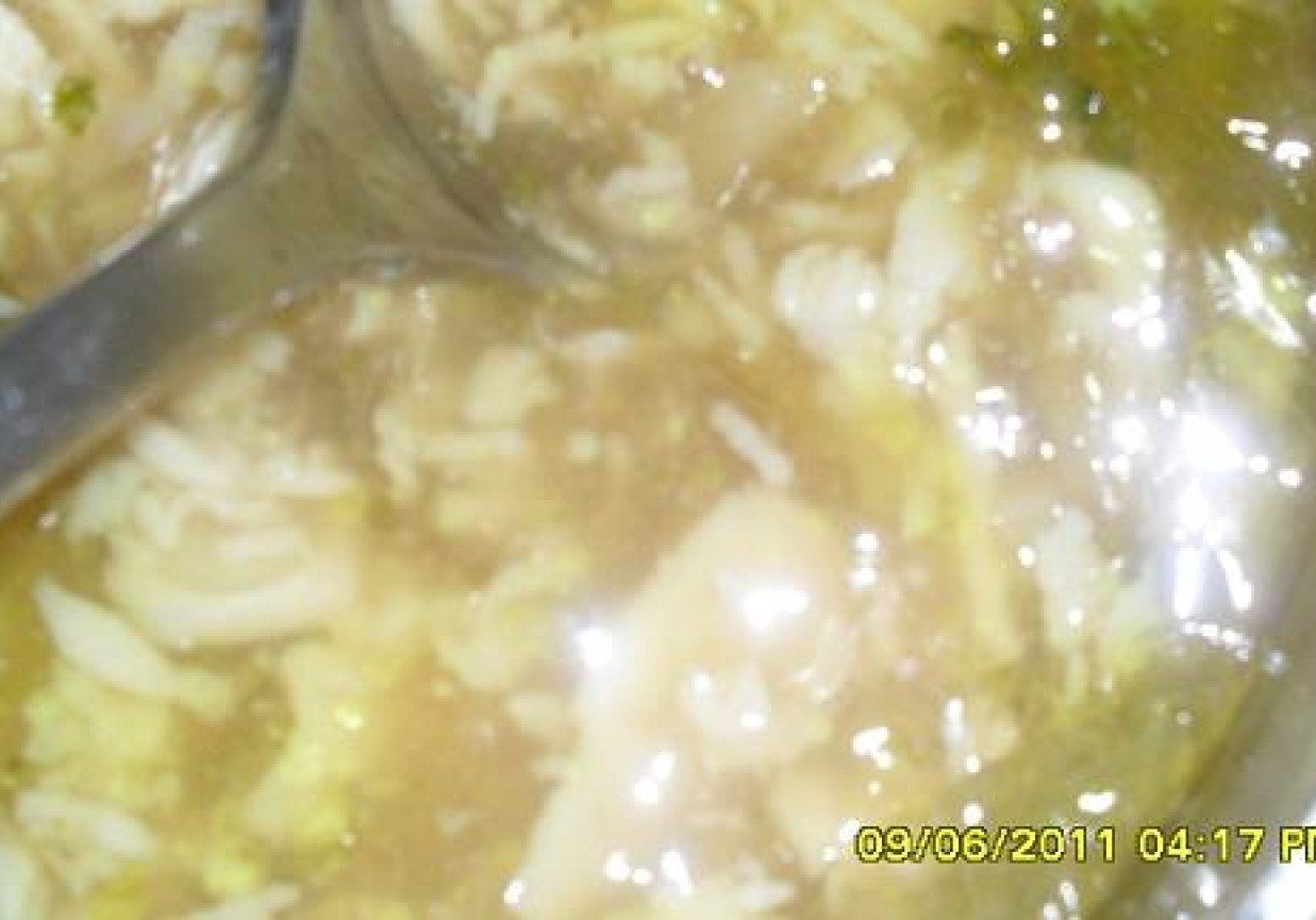 zupa warzywna z lanym ciastem foto