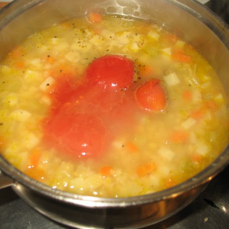 Krok 4 - Zupa warzywna z soczewicą foto