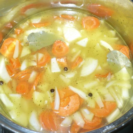 Krok 1 - Zupa warzywno rybna foto
