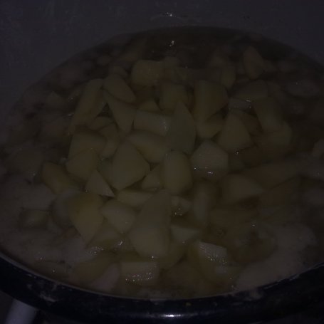 Krok 1 - zupa wielowarzywna zmłodych ziemniaków foto