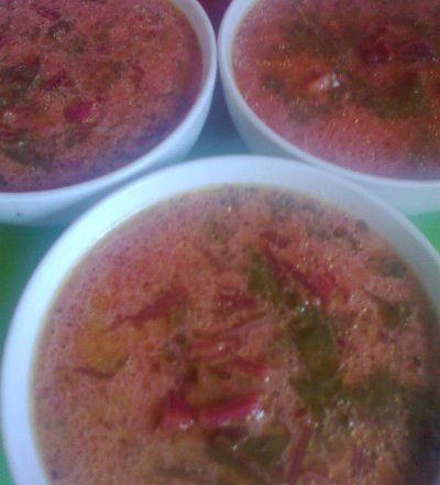 Fotografia przedstawiająca zupa wiosenna- botwinka