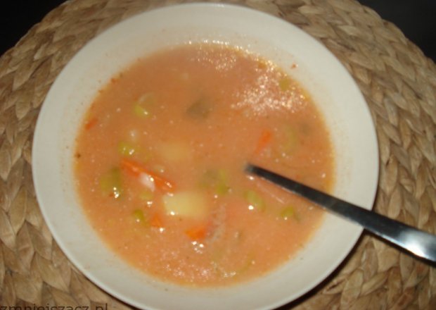 Fotografia przedstawiająca Zupa z białą fasolą