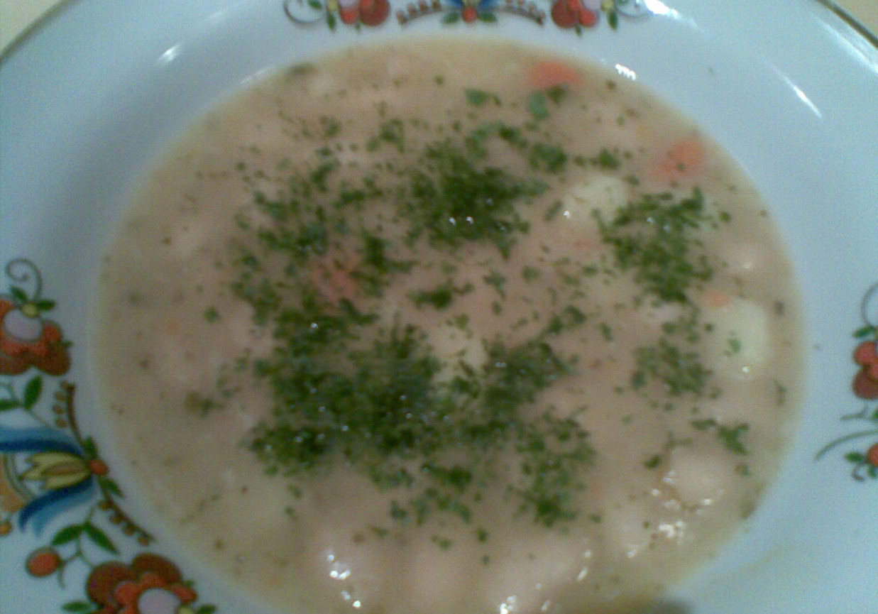 zupa z białej fasoli foto