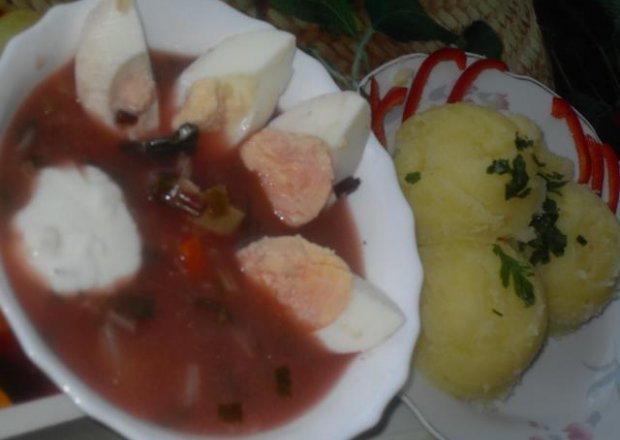 Fotografia przedstawiająca Zupa z boćwiną i kapustą pekińską