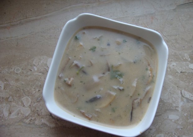 Fotografia przedstawiająca Zupa z boczniaków
