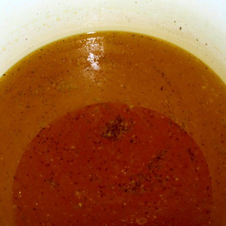 Krok 6 - Zupa z botwinki z serkiem topionym foto