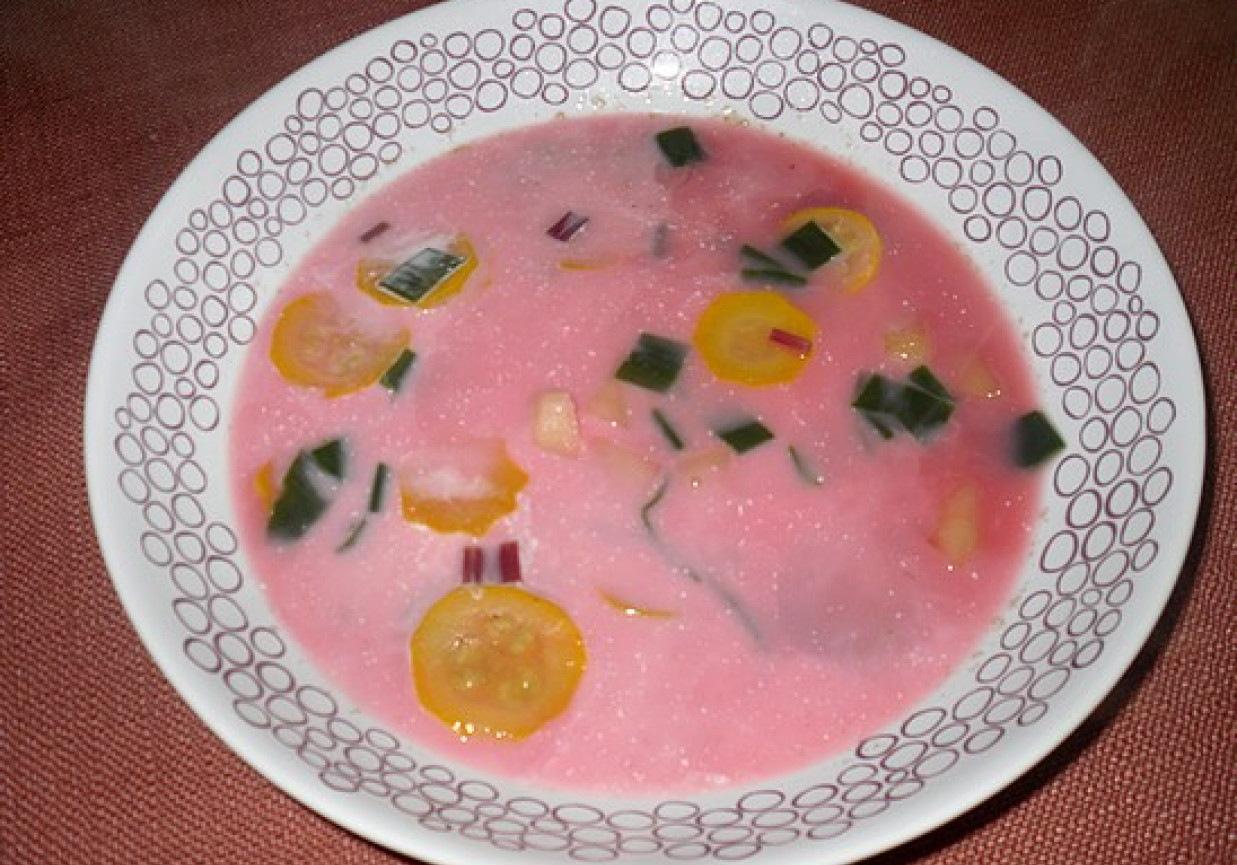 Zupa z botwiny i żółtej cukinii foto