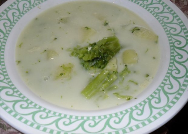 Fotografia przedstawiająca Zupa z brokułami