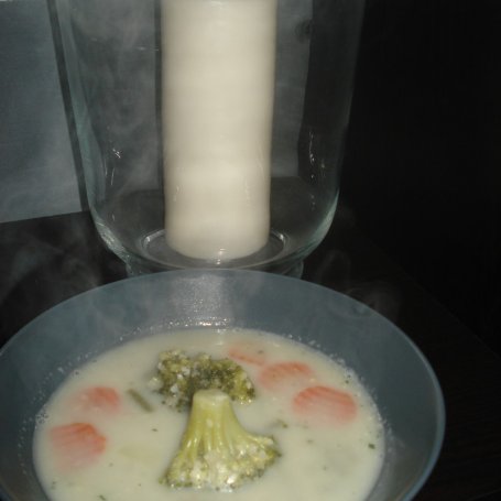 Krok 5 - Zupa z brokułem i fasolką foto