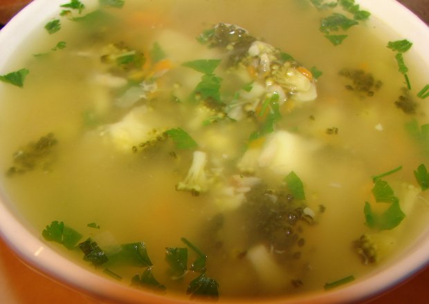 Fotografia przedstawiająca Zupa z brokułem
