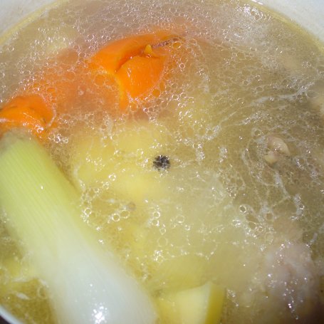 Krok 3 - Zupa z cebulą i ziemniakiem foto