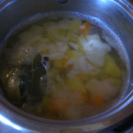Krok 3 - Zupa z chrzanem i mozarellą  foto
