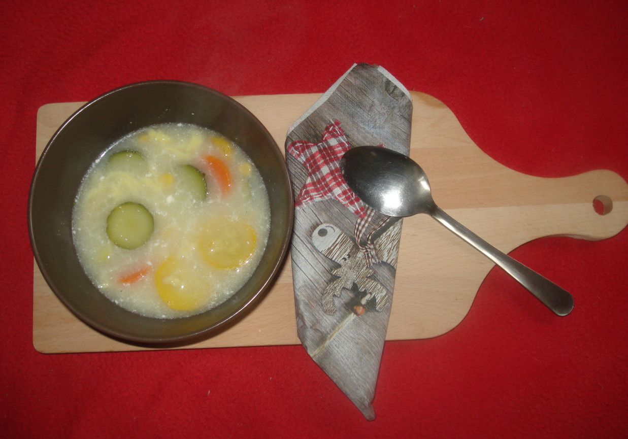Zupa z cukinią i lanym ciastem foto
