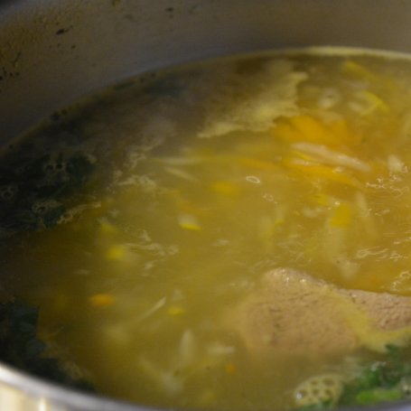 Krok 5 - Zupa z cukinią i ziemniakami foto