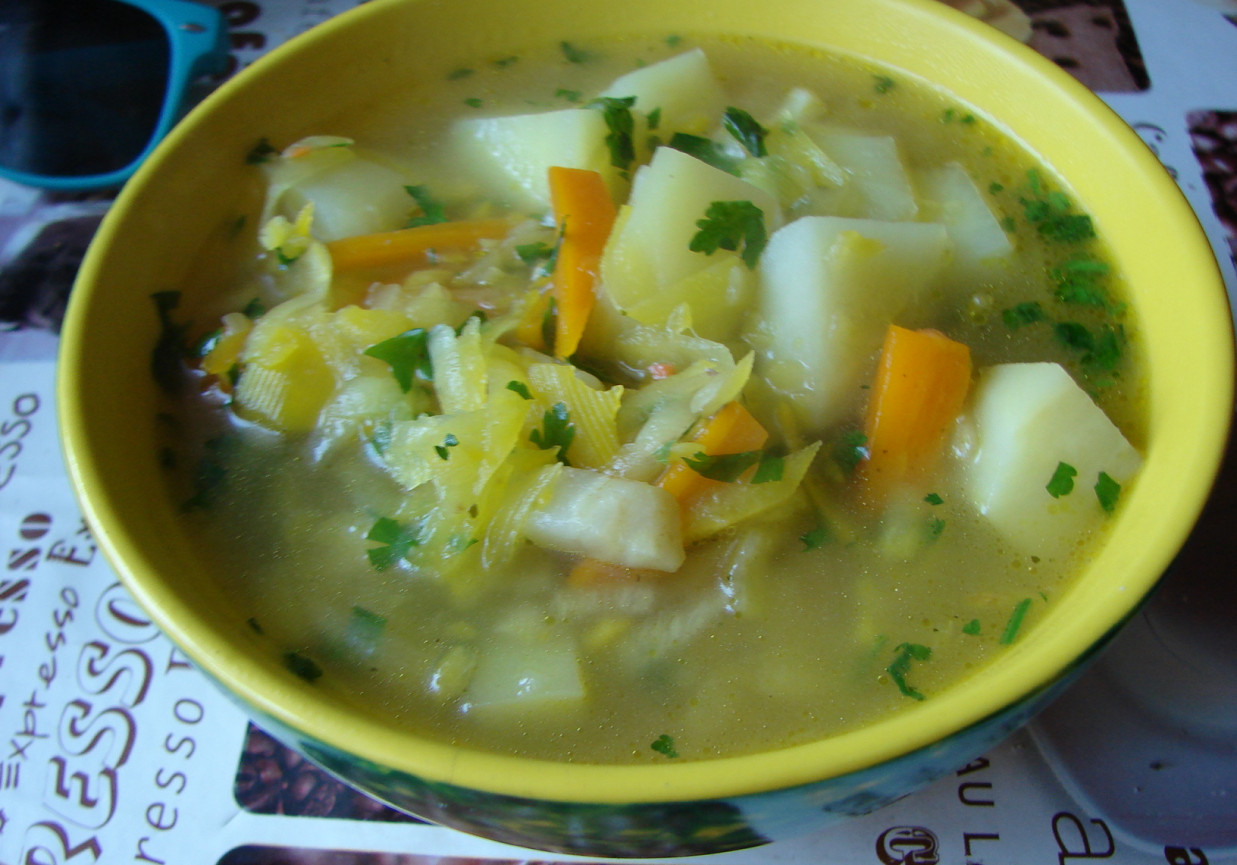 Zupa z cukinii i ziemniaków foto