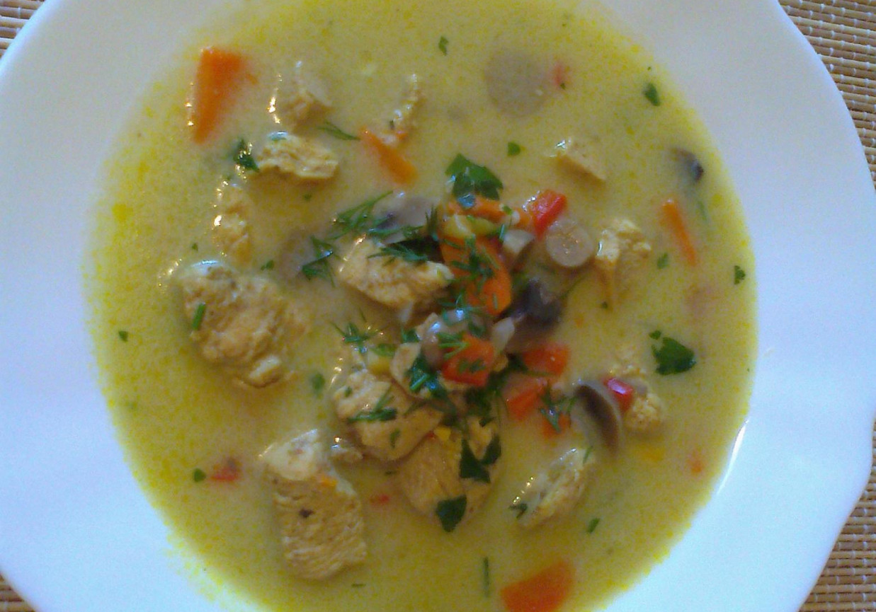 Zupa z curry foto