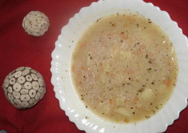 Fotografia przedstawiająca Zupa z czerwoną soczewicą