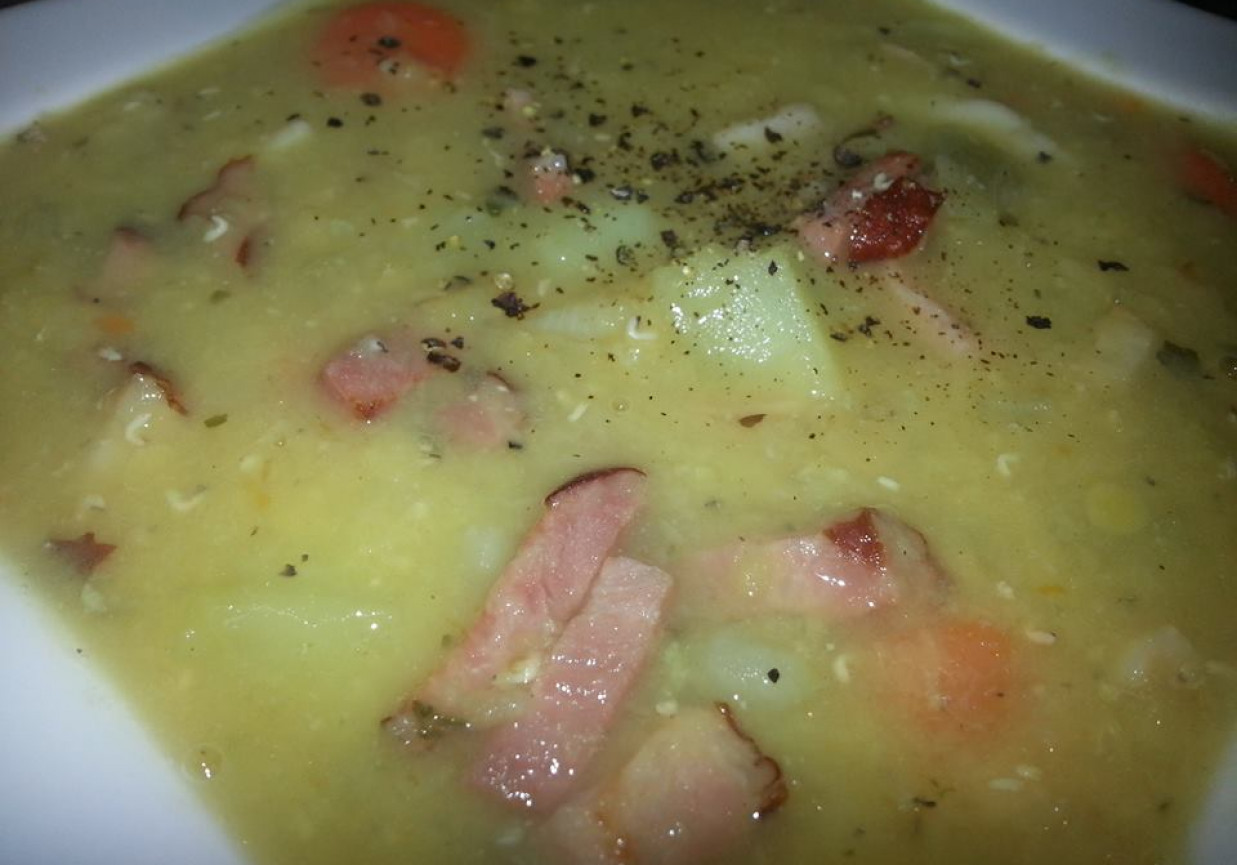 Zupa z czerwonej soczewicy foto