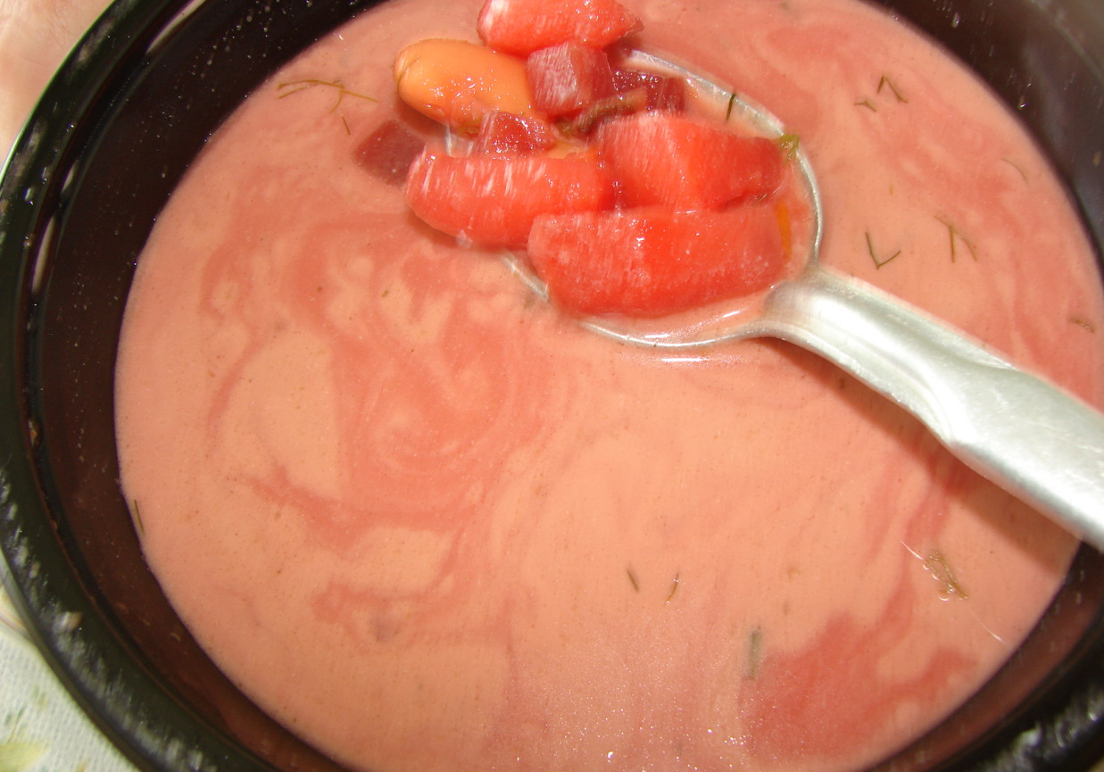 Zupa z czerwonymi burakami foto