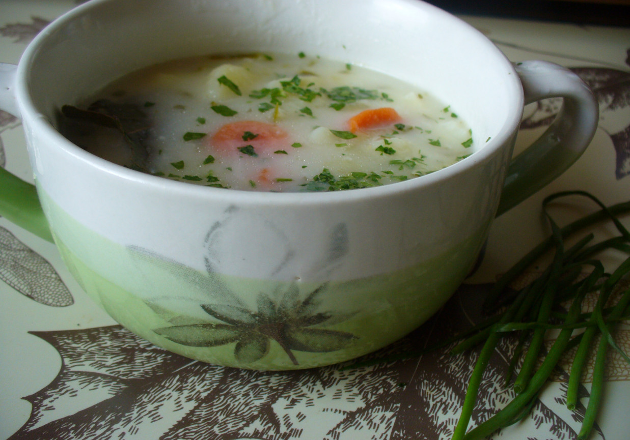 Zupa z dodatkiem szparag zielonych foto