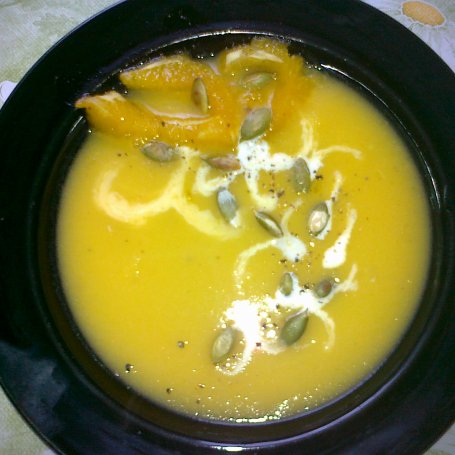 Krok 4 - zupa z dyni z karmelizowanymi pomarańczami foto