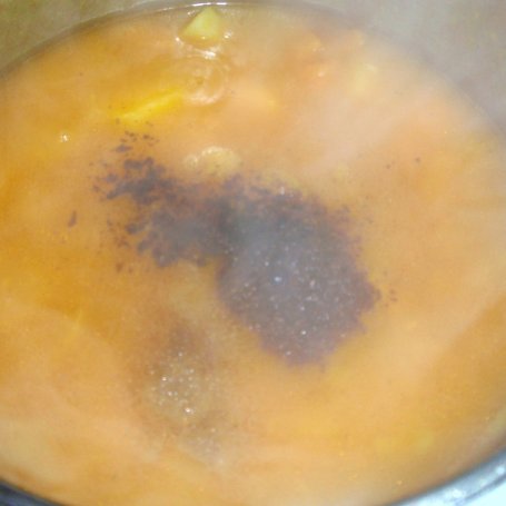 Krok 4 - Zupa z dyni z serkiem  topionym foto
