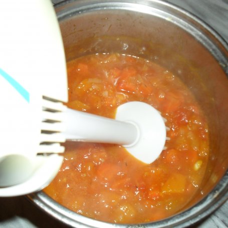 Krok 3 - Zupa z dyni ze szpinakiem foto