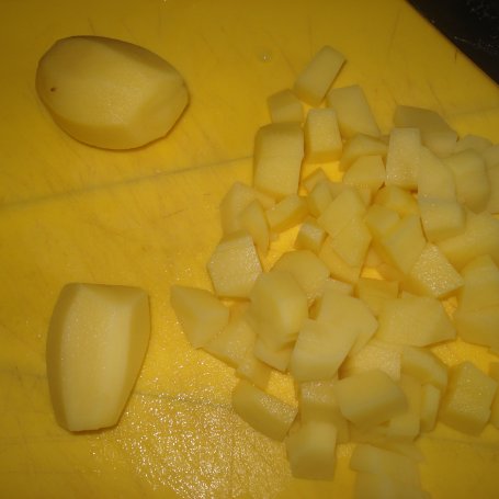 Krok 2 - Zupa z fasolką i dynią na wywarze z królika foto