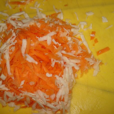 Krok 5 - Zupa z fasolką i dynią na wywarze z królika foto