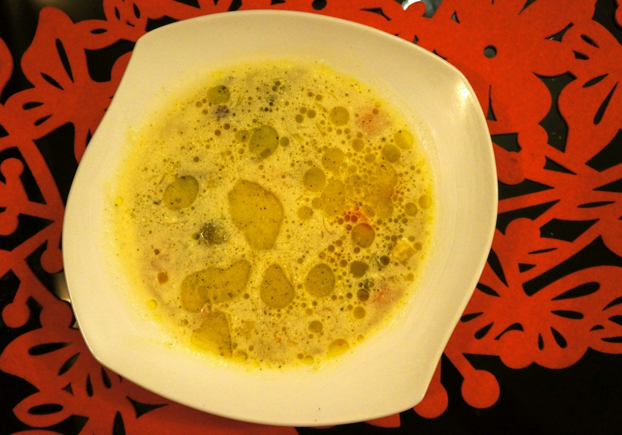 Zupa z fasolką szparagową i boczkiem foto