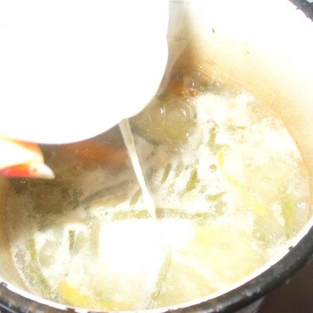 Krok 6 - Zupa  z fasolką szparagową  foto