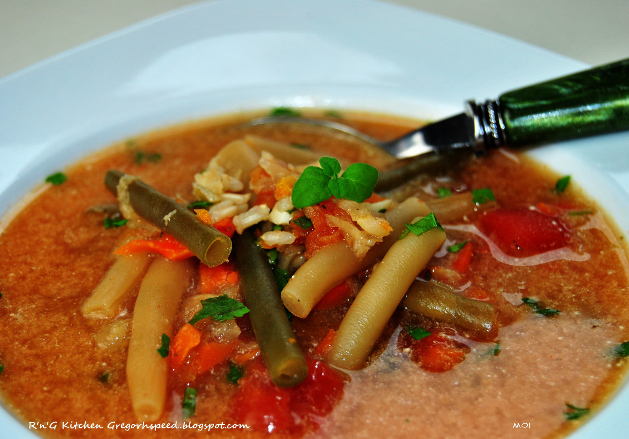 Zupa z fasolki szparagowej z ryżem foto