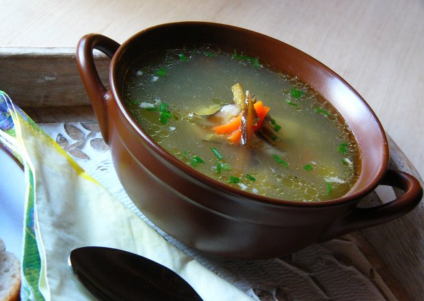 Fotografia przedstawiająca Zupa z gąsek (zielonek)