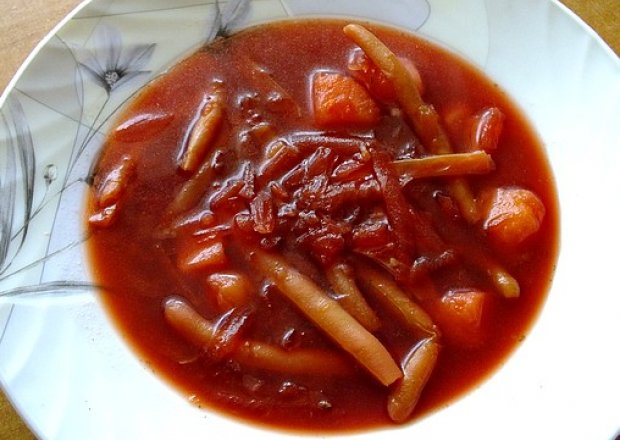 Fotografia przedstawiająca Zupa z gotowanych buraczków